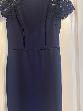 Elegant Navy Midi Dress with Lace Cap Sleeves